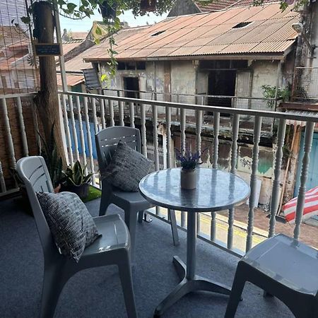 Spot On 90898 Kasturi Alley Guest House & Cat Hotel Melaka Zewnętrze zdjęcie