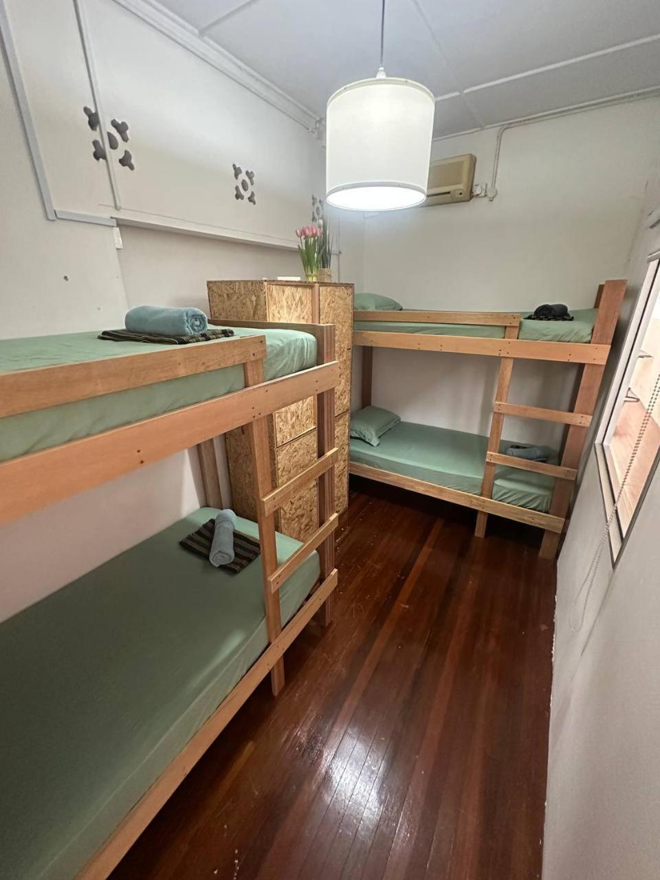 Spot On 90898 Kasturi Alley Guest House & Cat Hotel Melaka Zewnętrze zdjęcie