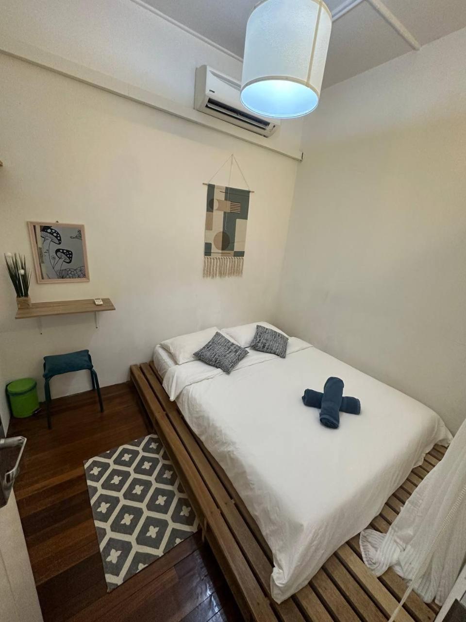Spot On 90898 Kasturi Alley Guest House & Cat Hotel Melaka Zewnętrze zdjęcie